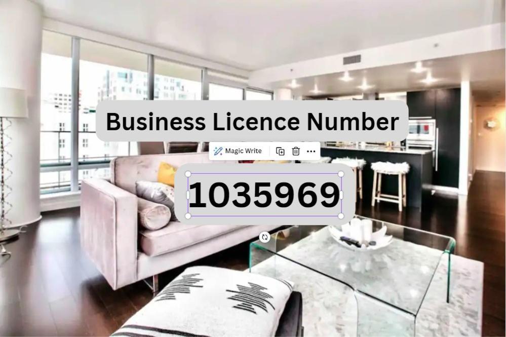 Victoria'S Best Location 2 Bedroom Luxe Condo Esterno foto